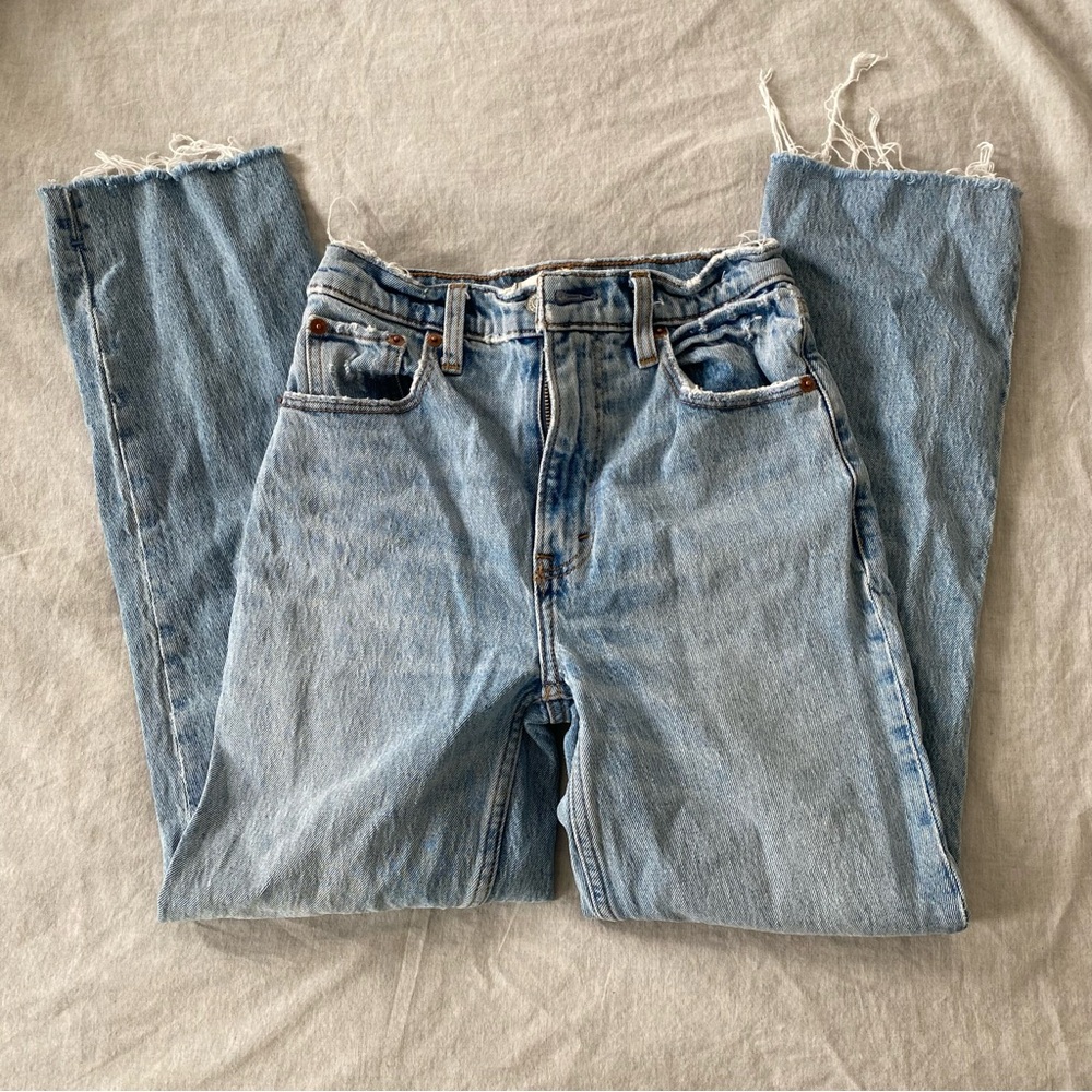 Abercrombie & Fitch 90’s Straight Ultra High Rise Jeans